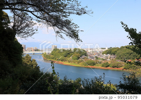 瀬田川・石山寺より【滋賀県大津市】 瀬田川・石山寺より【滋賀県大津市】 95031079