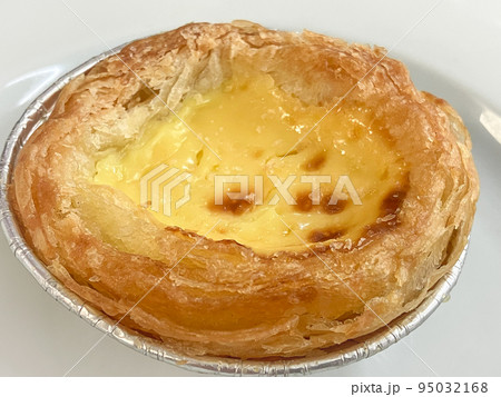 マカオ名物のデザート・蛋挞（エッグタルト） 95032168