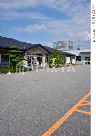 海の駅「蜃気楼」(富山県魚津市) 海の駅「蜃気楼」(富山県魚津市) 95032247