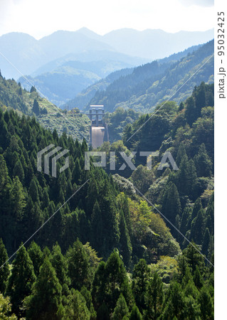 上市川第2ダム(富山県上市町) 95032425