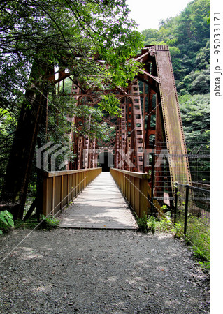 福知山線廃線敷　歩道付き鉄橋 95033171