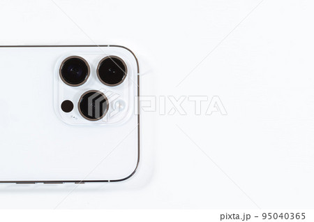 スマートフォンの買い替えと肥大化するカメラ スマートフォンの買い替えと肥大化するカメラ 95040365