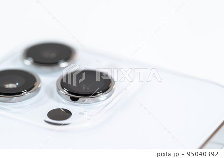 スマートフォンの買い替えと肥大化するカメラ スマートフォンの買い替えと肥大化するカメラ 95040392