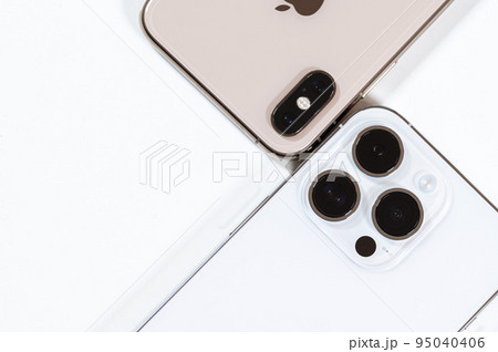 スマートフォンの買い替えと肥大化するカメラ スマートフォンの買い替えと肥大化するカメラ 95040406