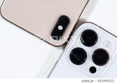 スマートフォンの買い替えと肥大化するカメラ スマートフォンの買い替えと肥大化するカメラ 95040413