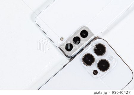 スマートフォンの買い替えと肥大化するカメラ スマートフォンの買い替えと肥大化するカメラ 95040427