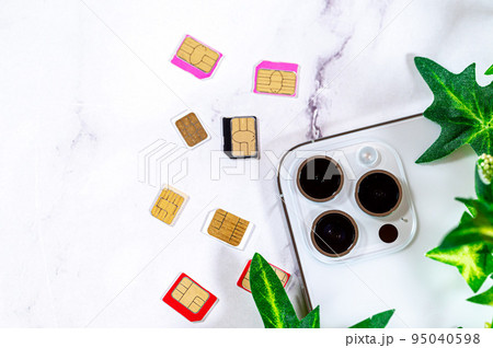 スマートフォンの買い替えと肥大化するカメラ スマートフォンの買い替えと肥大化するカメラ 95040598