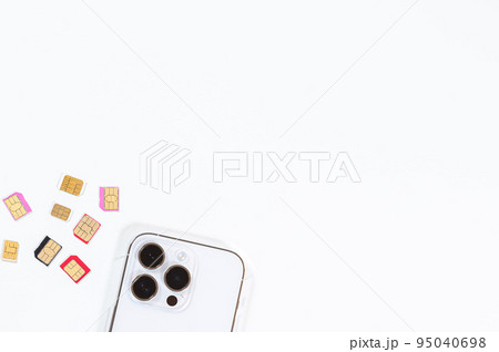 スマートフォンの買い替えと肥大化するカメラ 95040698