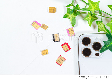 スマートフォンの買い替えと肥大化するカメラ 95040712