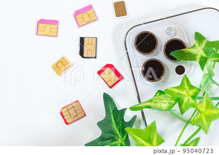 スマートフォンの買い替えと肥大化するカメラ 95040723