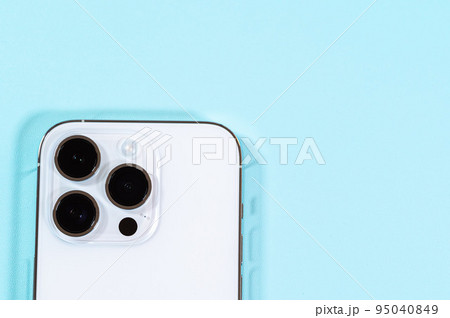 スマートフォンの買い替えと肥大化するカメラ スマートフォンの買い替えと肥大化するカメラ 95040849