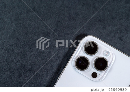 スマートフォンの買い替えと肥大化するカメラ スマートフォンの買い替えと肥大化するカメラ 95040989