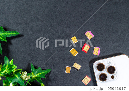 スマートフォンの買い替えと肥大化するカメラ 95041017