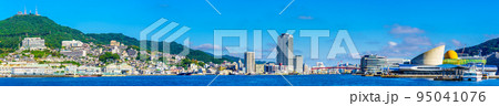 水辺の森公園から長崎港の眺め　パノラマ　【長崎市】 95041076