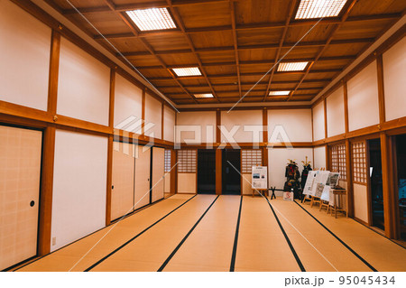 篠山城内の和室 95045434