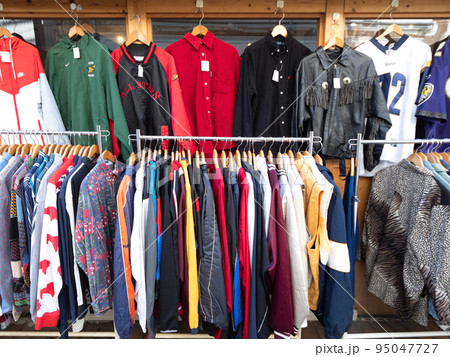 アパレルショップの店先 95047727