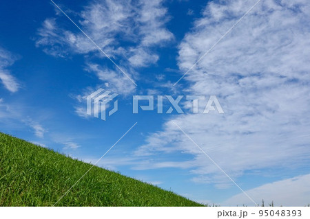 丘と秋空 丘と秋空 95048393