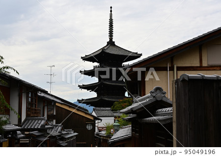 八坂通と八坂の塔 八坂通と八坂の塔 95049196