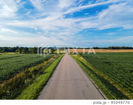 Empty rural road in wisconsin 95049770