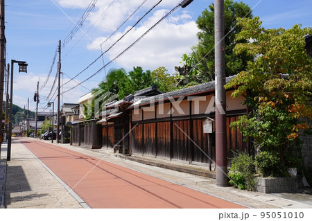 京都 亀岡市 城下町の歴史街並み(本町通り)(初秋) 京都 亀岡市 城下町の歴史街並み(本町通り)(初秋) 95051010