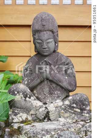 信州の文化財　守屋貞治の弟子　渋谷藤兵衛の石仏　馬頭観世音菩薩像（長野県木曽上松町玉林院） 95051661