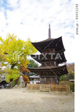 信州上田の文化財 前山寺三重塔 国重要文化財 「未完成の完成塔」とも言われる室町期の三重塔 信州上田の文化財 前山寺三重塔 国重要文化財 「未完成の完成塔」とも言われる室町期の三重塔 95052299