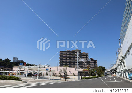 相鉄線 星川駅前広場 西口 95052535