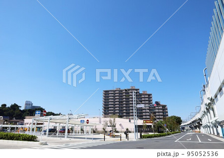 相鉄線 星川駅前広場 西口 相鉄線 星川駅前広場 西口 95052536