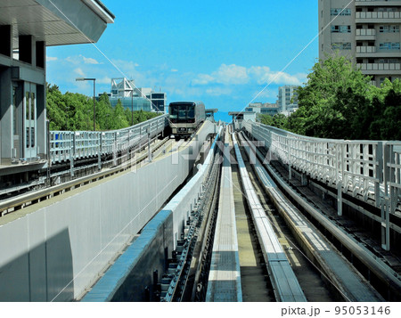 関西・大阪・神戸ポートライナー・ビル群の間を疾走する自動運転の都市交通のイメージ・兵庫県神戸市(3) 関西・大阪・神戸ポートライナー・ビル群の間を疾走する自動運転の都市交通のイメージ・兵庫県神戸市(3) 95053146