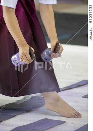 書道部の学生 書道部の学生 95055552