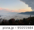 朝焼けと雲海 95055984