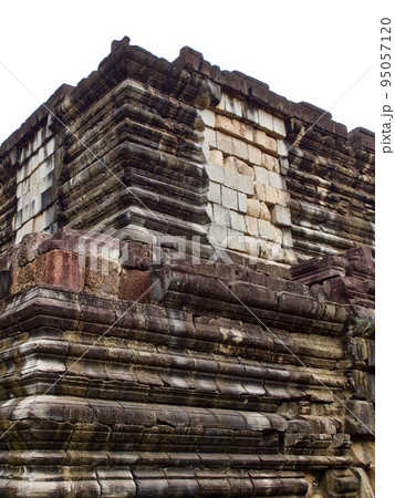 Architecture of ancient temple complex Angkor, Siem Reap 95057120
