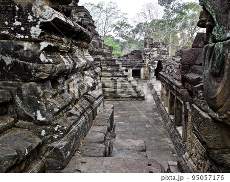 Architecture of ancient temple complex Angkor, Siem Reap 95057176