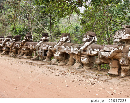 Architecture of ancient temple complex Angkor, Siem Reap 95057223