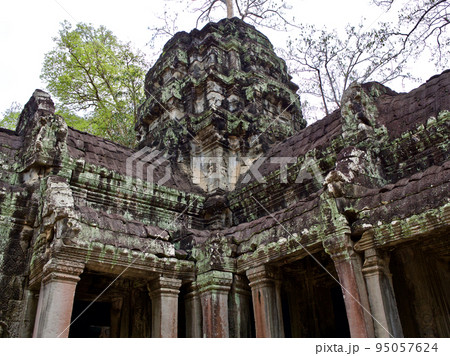 Architecture of ancient temple complex Angkor, Siem Reap Architecture of ancient temple complex Angkor, Siem Reap 95057624