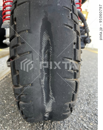 バイクのタイヤ 値下げしました！ 運ん