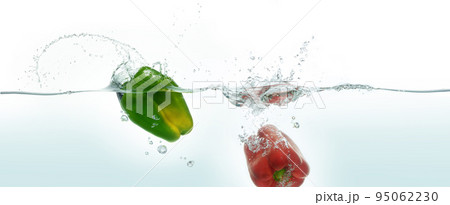 Two peppers splashing in water, Two peppers splashing in water, 95062230