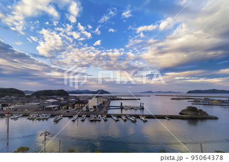 長崎県・福江島 夕方の福江港/ Goto, Japan 95064378