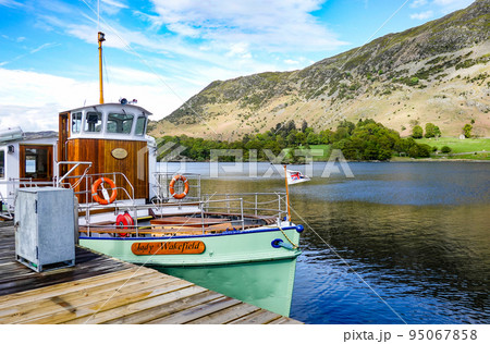 イギリス　アルスウォーター湖 95067858