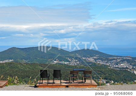 小樽　天狗桜展望台のTENGUUテラスからの眺め 95068060