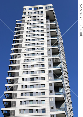 Tall houses and skyscrapers in Tel Aviv in Israel. 95069725