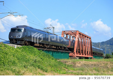 六角川橋梁を渡る787系特急電車（JR九州） 95070739