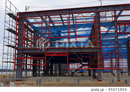 工場の建設　鉄骨 95071959