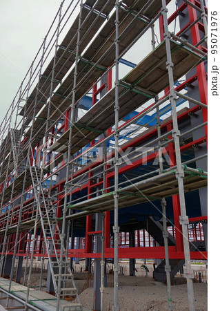 工場の建設 鉄骨 工場の建設 鉄骨 95071976