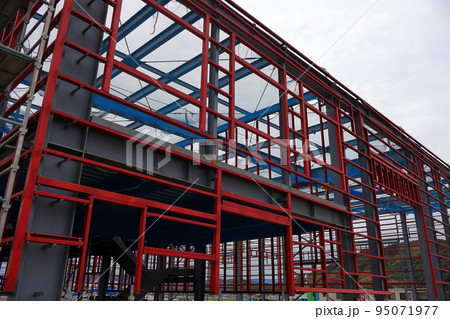 工場の建設　鉄骨 95071977