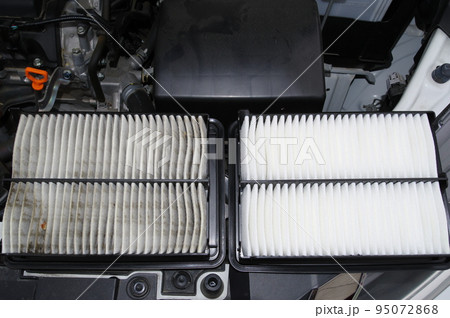 自動車エンジン(ガソリン)のエアクリーナー交換（2年：2万㎞使用使用と新品比較） 95072868