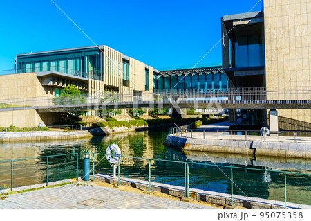 長崎県美術館 【長崎市】 長崎県美術館 【長崎市】 95075358