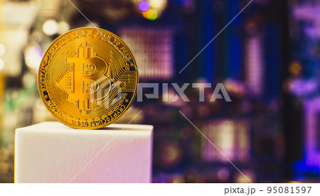 Cryptocurrency concept , Golden bitcoin on mainboard , The future of money. Computational equipment. 95081597