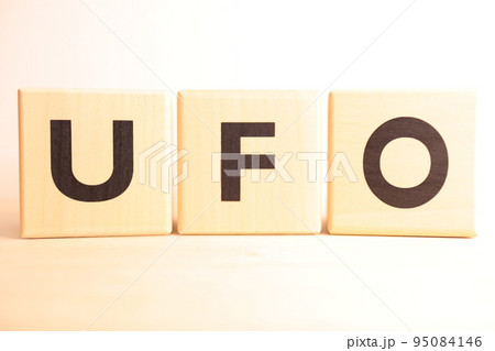 UFO（ユーフォー）のイメージ（文字・アルファベットテキスト） 95084146