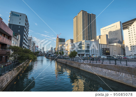 《愛知県》名古屋都市風景　中区　堀川に架かる天王橋から 95085078